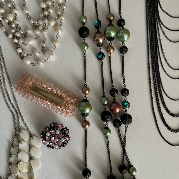 Large Lot of Gossip Girl Y2K Style Necklaces Earrings Brooch Statement Bib Pearl - Picture 5 of 7